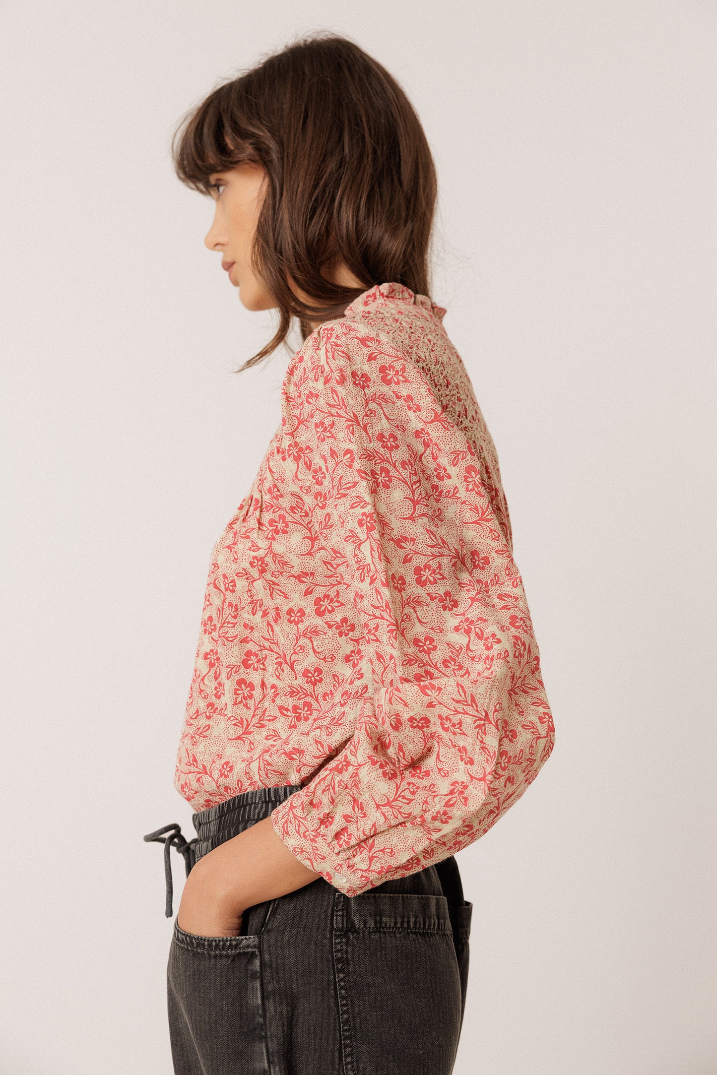 SMOCKED EMBROIDERY SHIRT