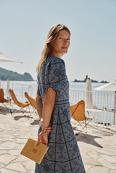 VESTIDO MIDI BORDADOS PERFORADOS