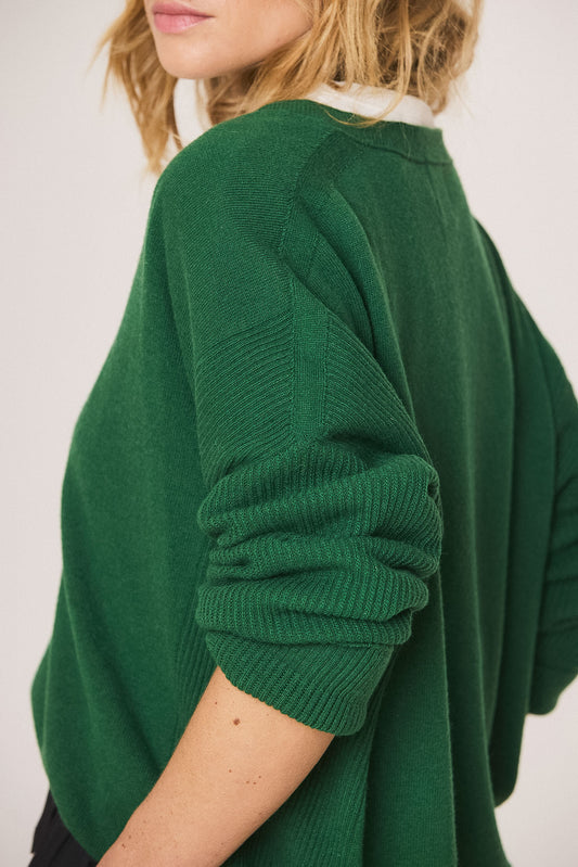 PLUNGE-NECK SWEATER 4