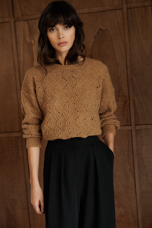 DECORATIVE SWEATER WITH ALPACA 1