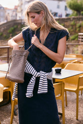 SAC SEAU EN CUIR TRESSÉ