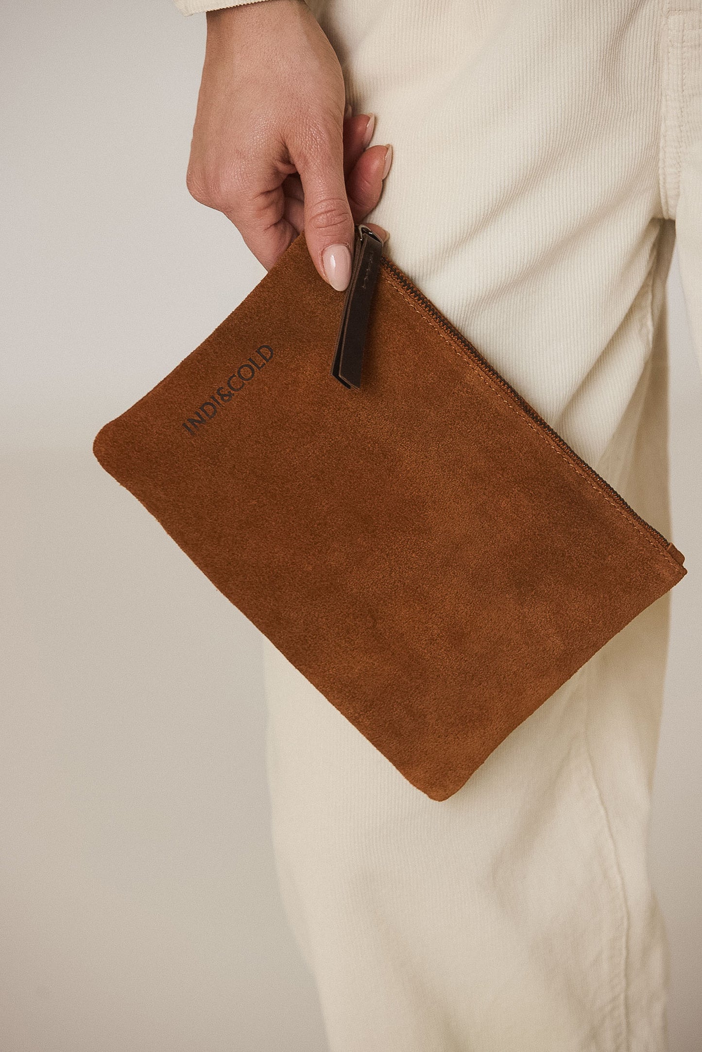 SPLIT-SUEDE TOILETRY BAG