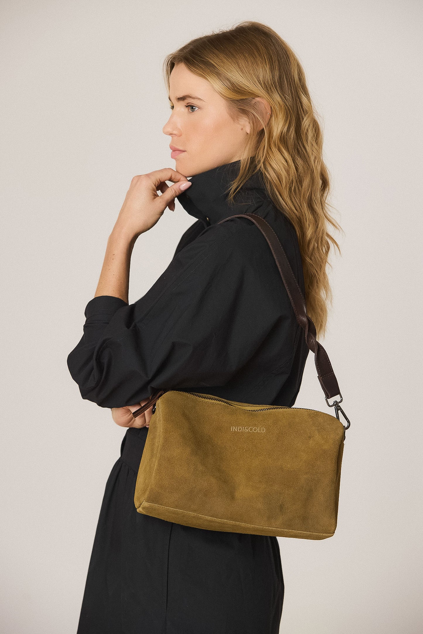 SPLIT-SUEDE SHOULDER BAG