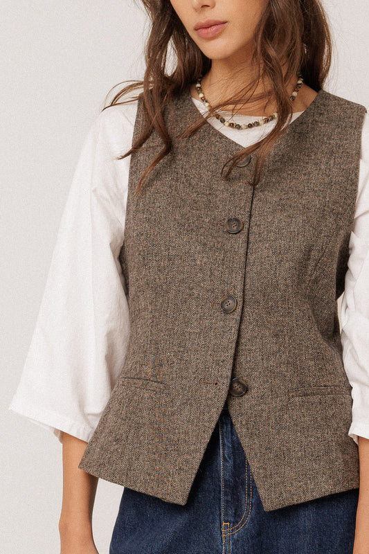 FITTED WOOL VEST 4