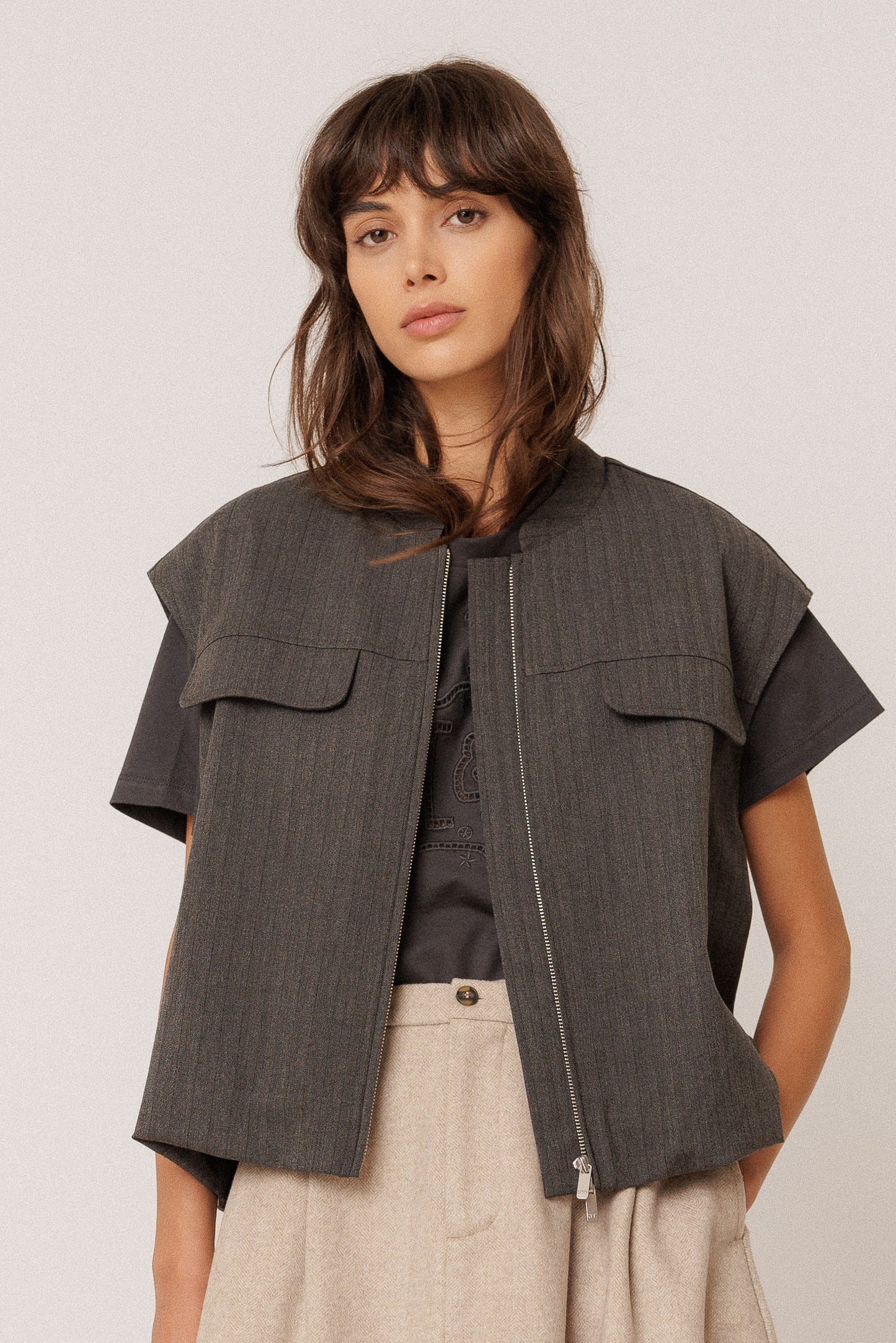 PUFFY-HEM VEST