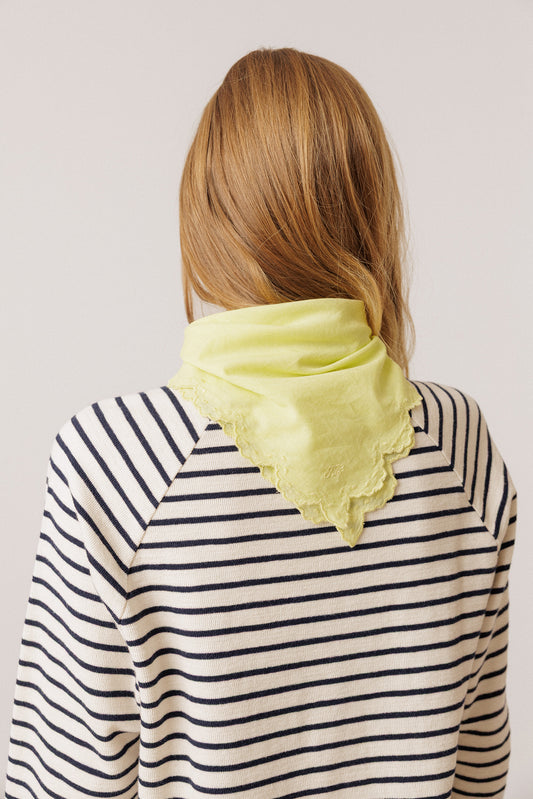 FOULARD VOILE BRODÉ 2