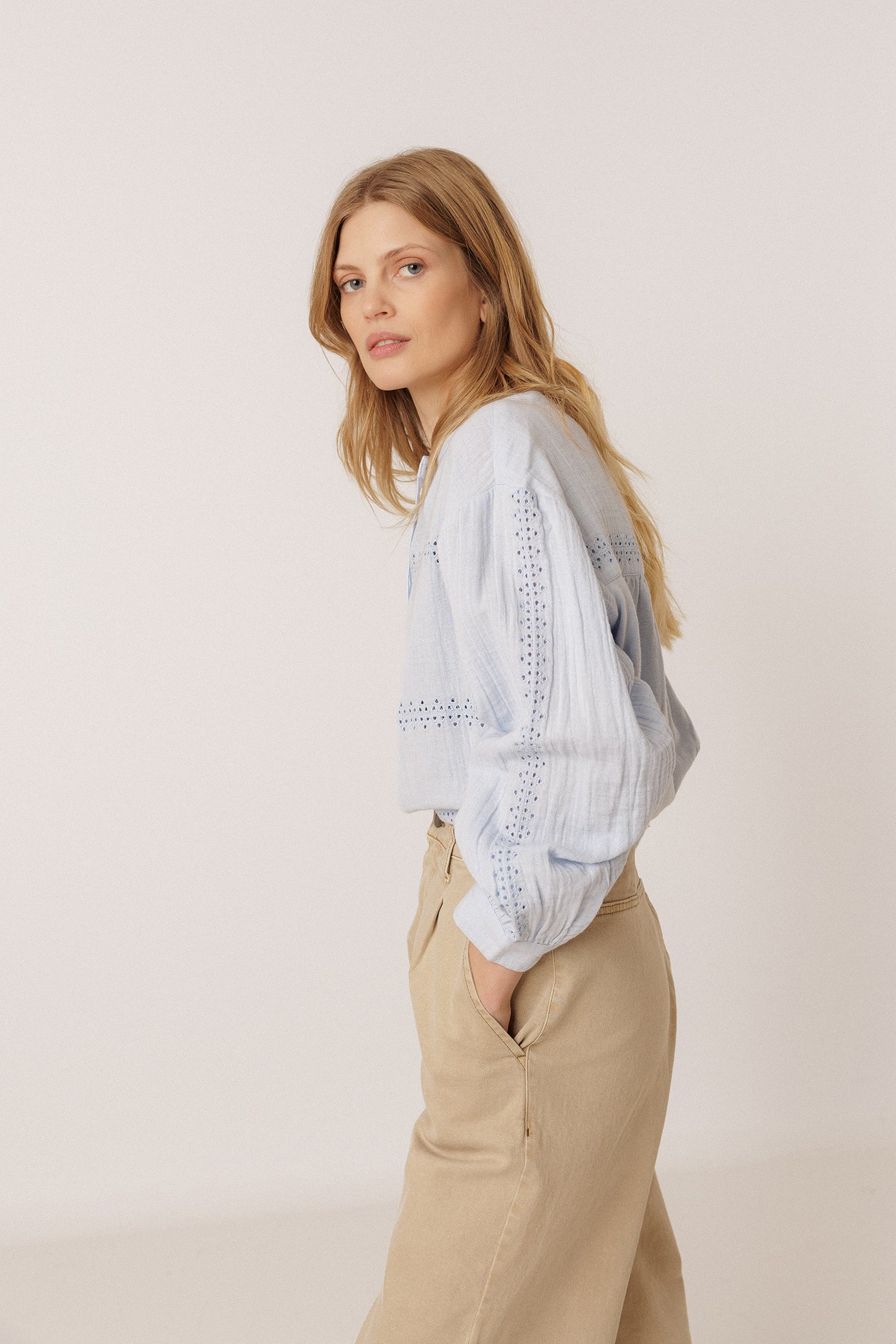 CAMISETA COMBINADA OVERSIZE