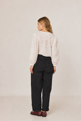 CAMISA BOXY BORDADOS