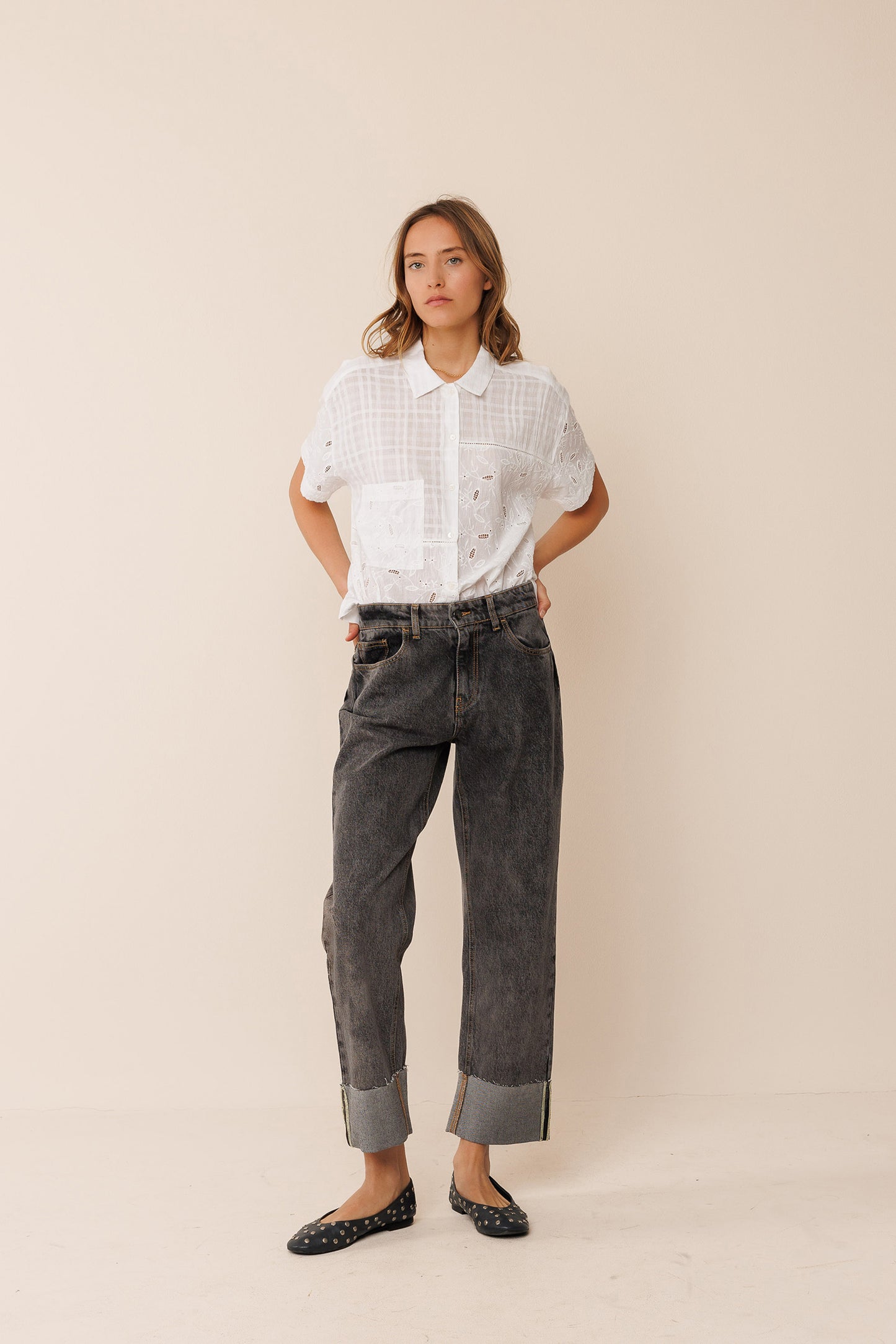 TURNED DENIM PANTS