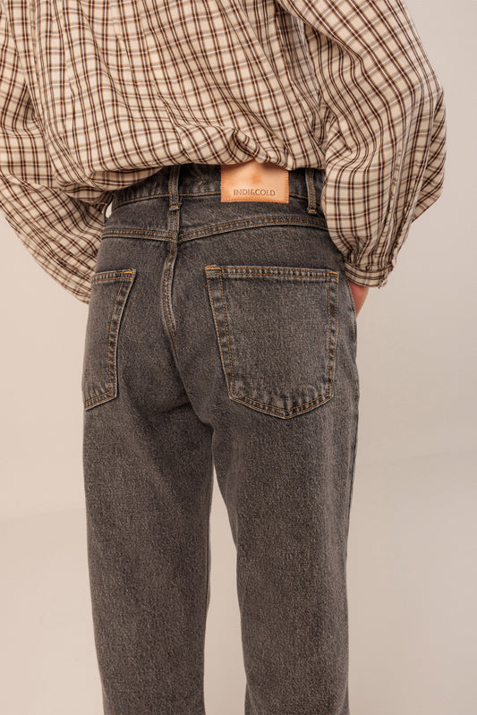 TURNED DENIM PANTS 3