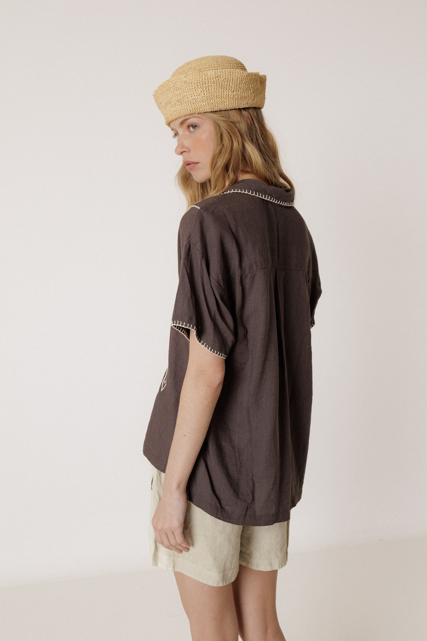 CAMISA BORDADO MANUAL