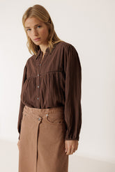  CAMISA CUELLO CROCHET