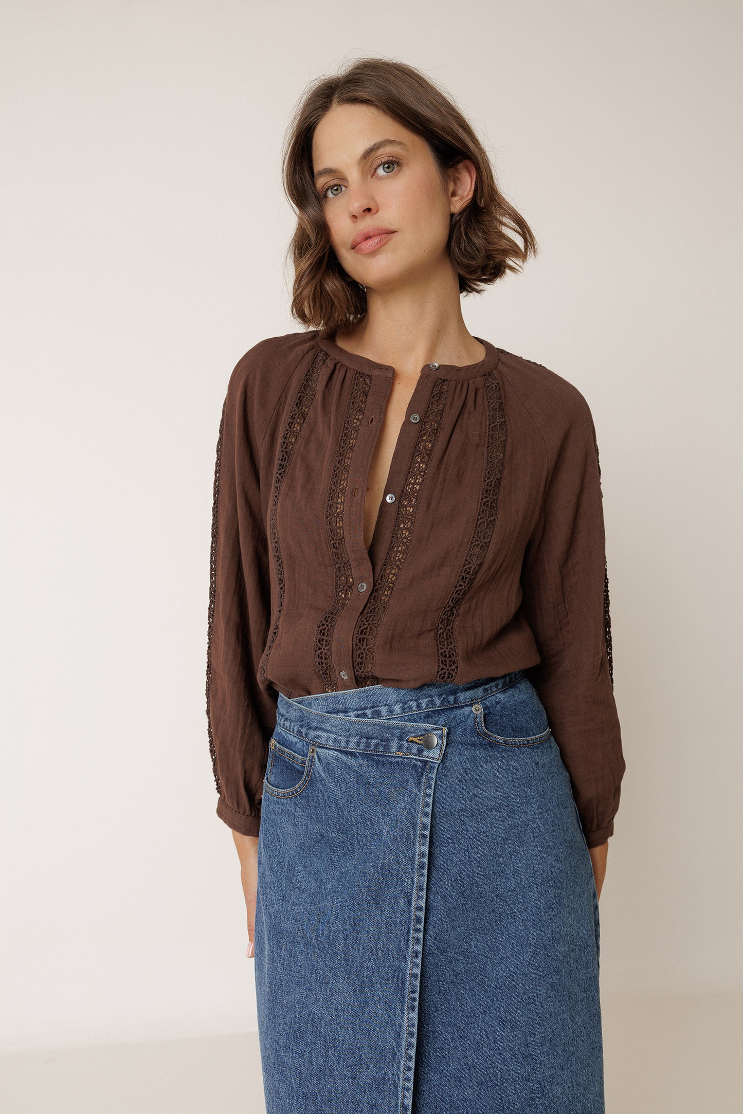  CAMISA PUNTILLAS DOBLE GASA