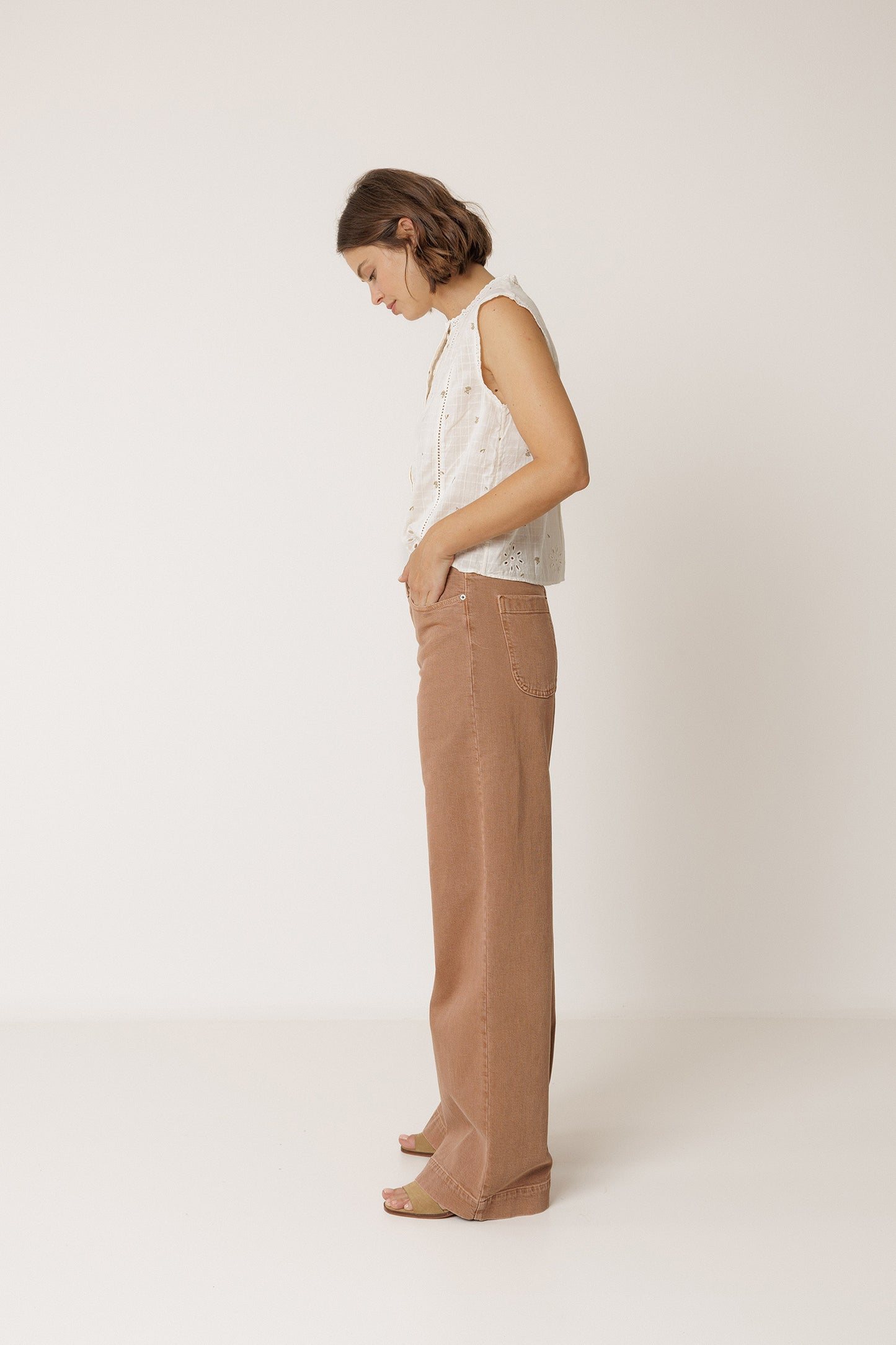 PANTALON À CEINTURE CROISÉE