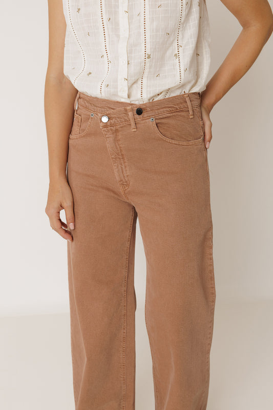 PANTALON À CEINTURE CROISÉE 4