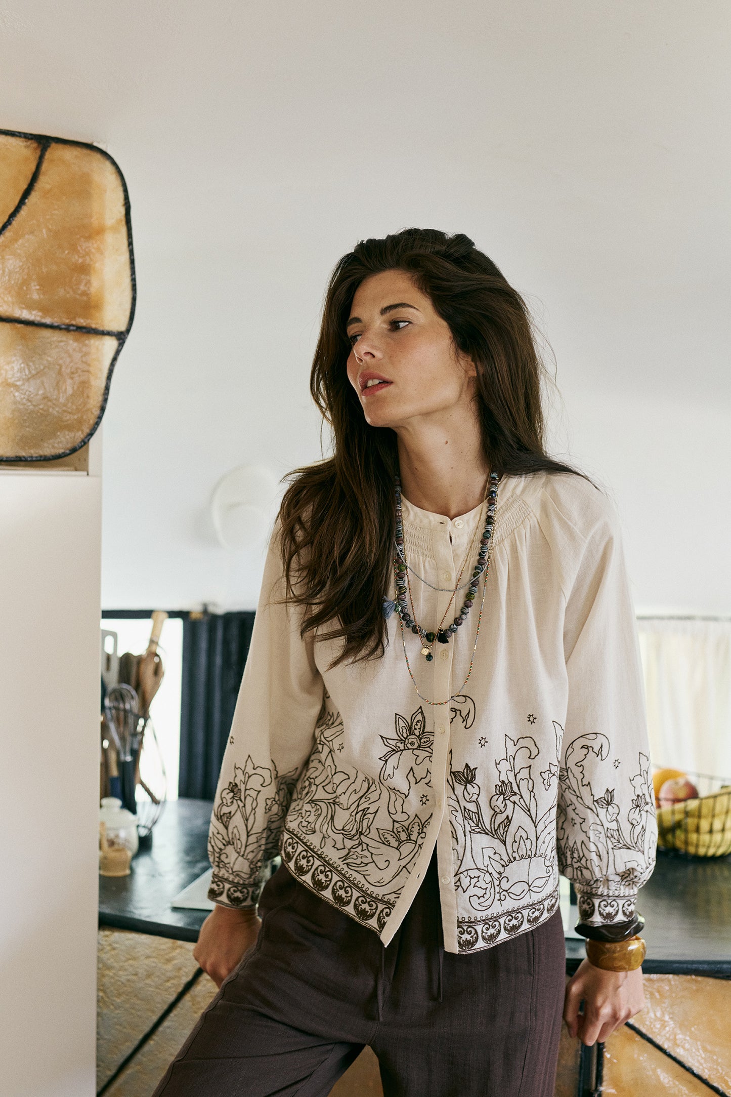 [CL] FLORAL HEM BLOUSE