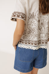 CAMISA BORDADO CONTRASTE
