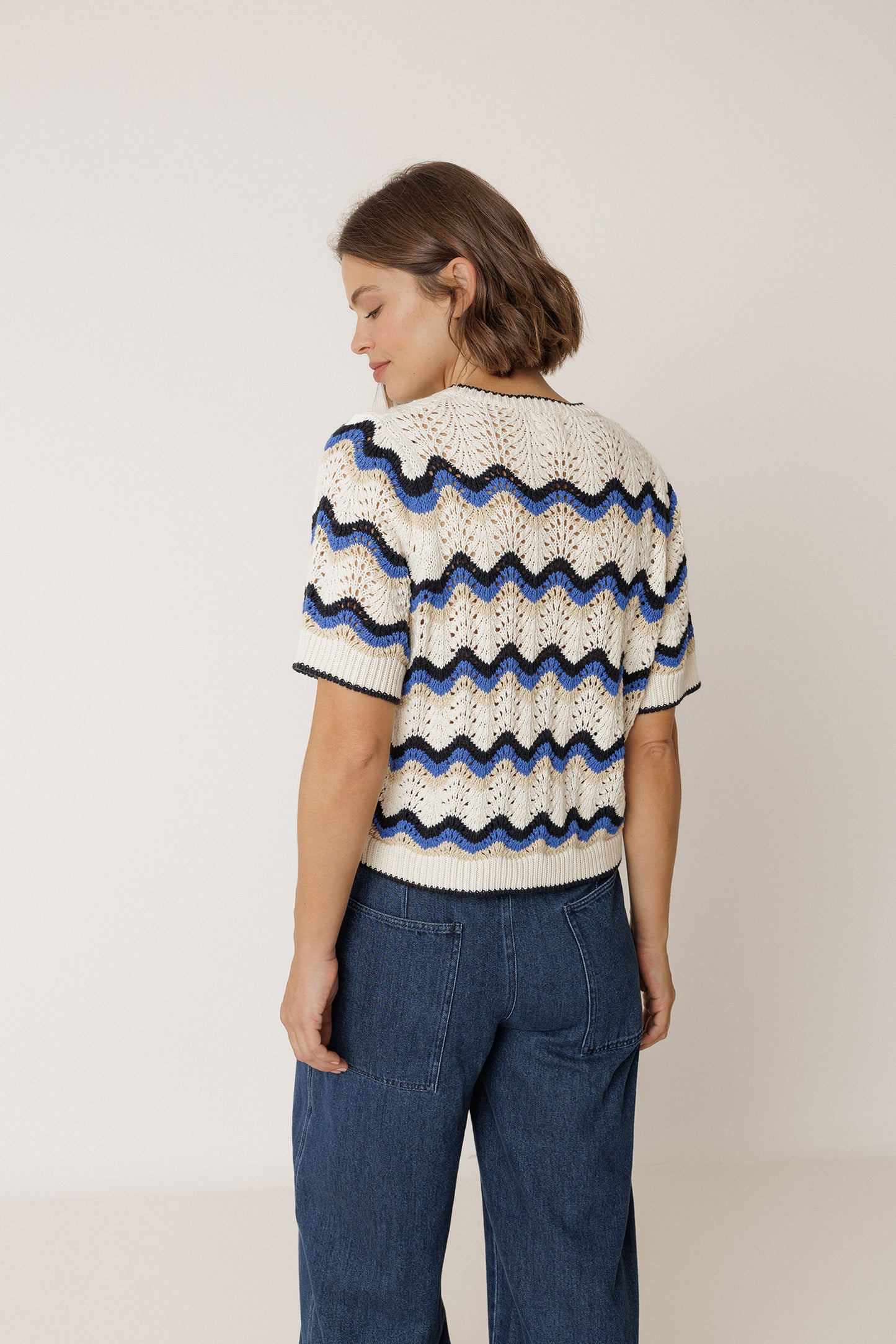 ZIG-ZAG CROCHET SWEATER