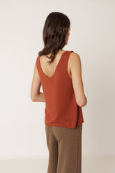 TOP PUNTO TINTE PRENDA