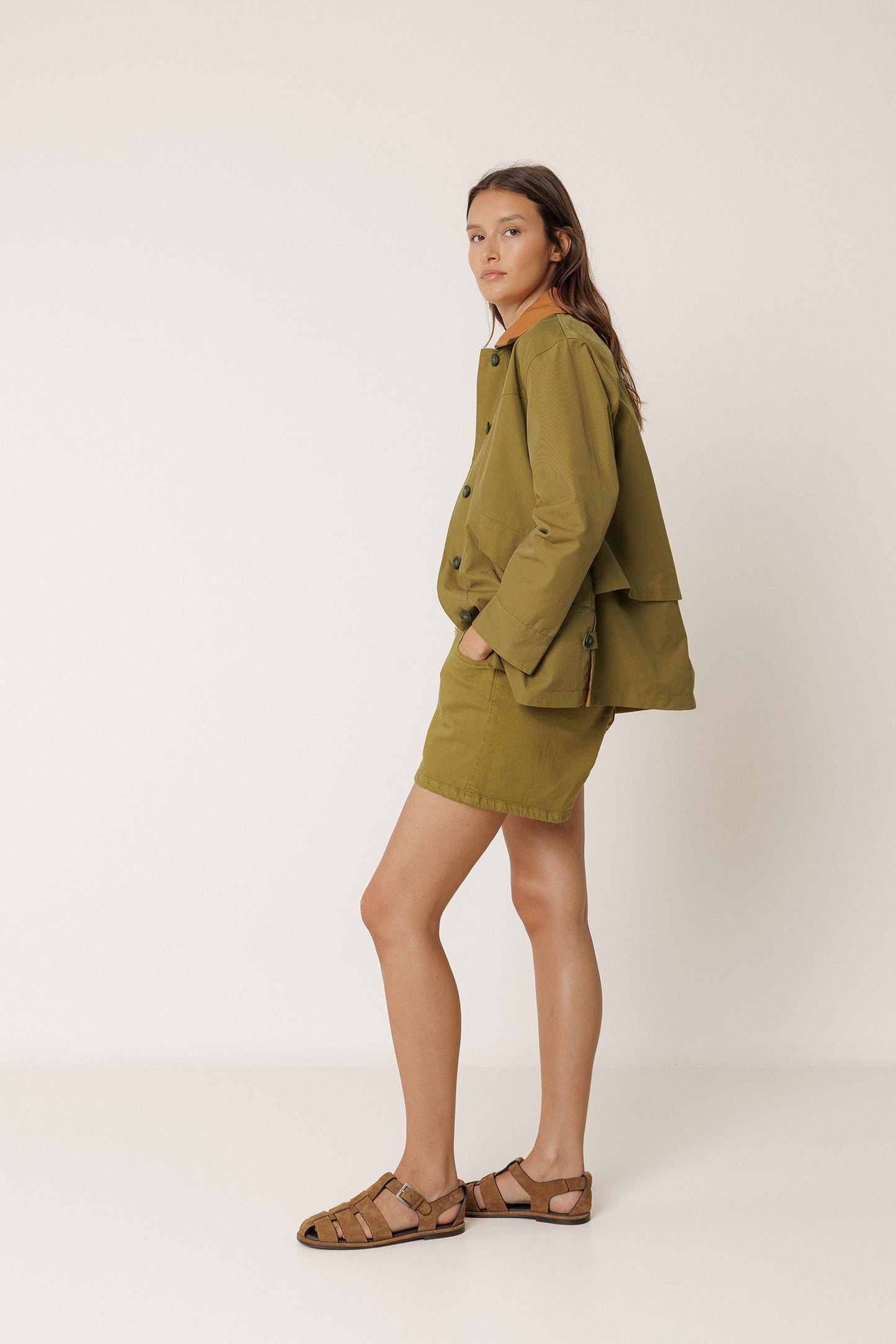SHORT RAINCOAT