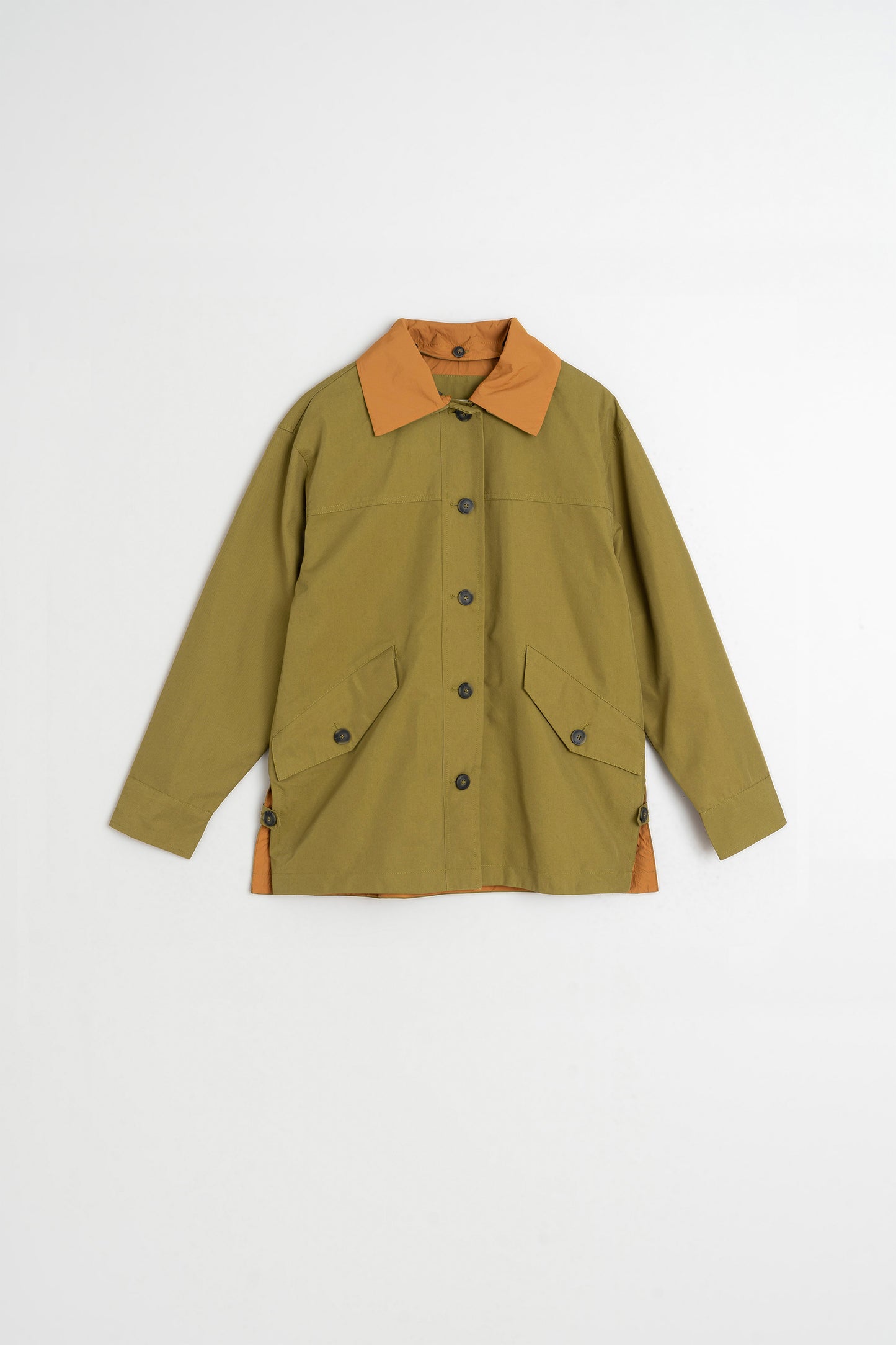 SHORT RAINCOAT