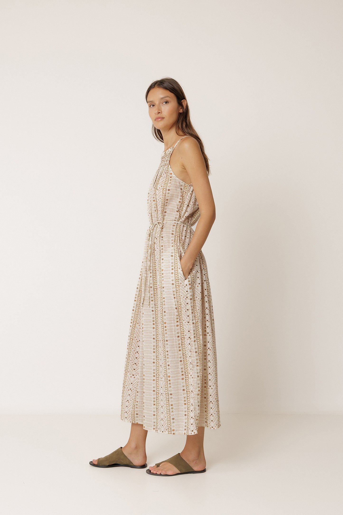 VESTIDO HALTER ESTAMPADO