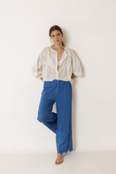 PANTALON BAJO BORDADO