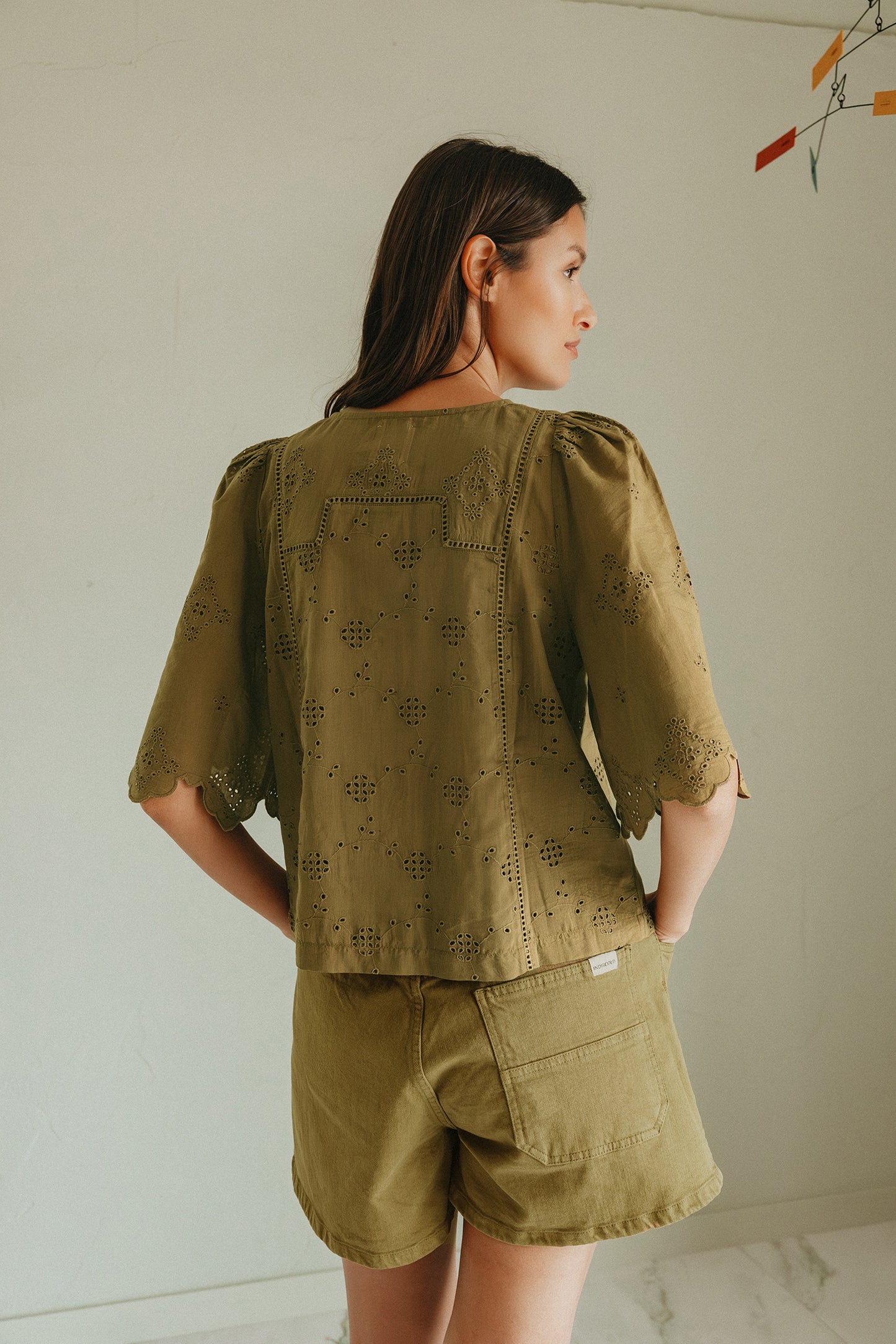 CAMISA BOX BORDADO SUIZO