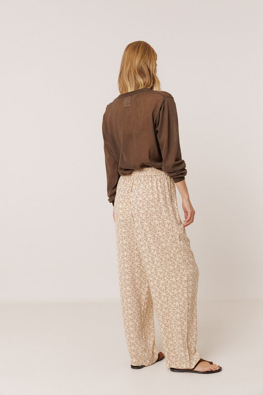 PANTALÓN ESTAMPADO FLUIDO 4