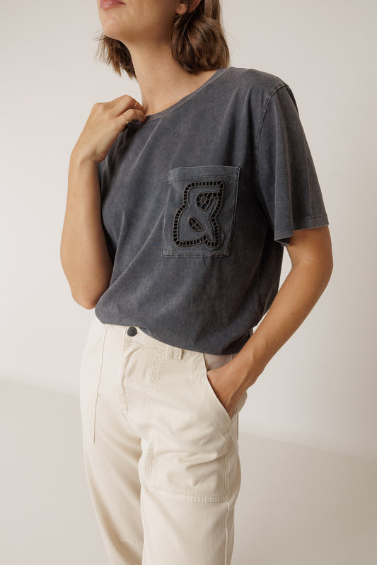 CAMISETA BOLSILLO ANAGRAMA 1
