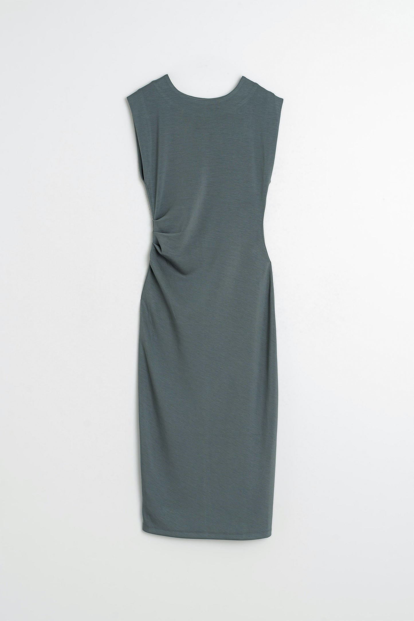 FITTED PLEATED DRESS