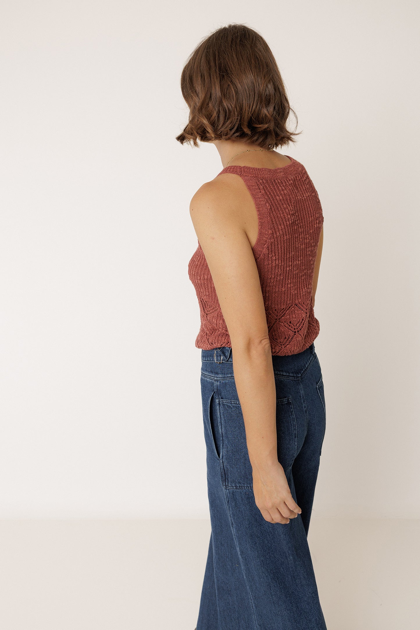 OPEN-KNIT TOP