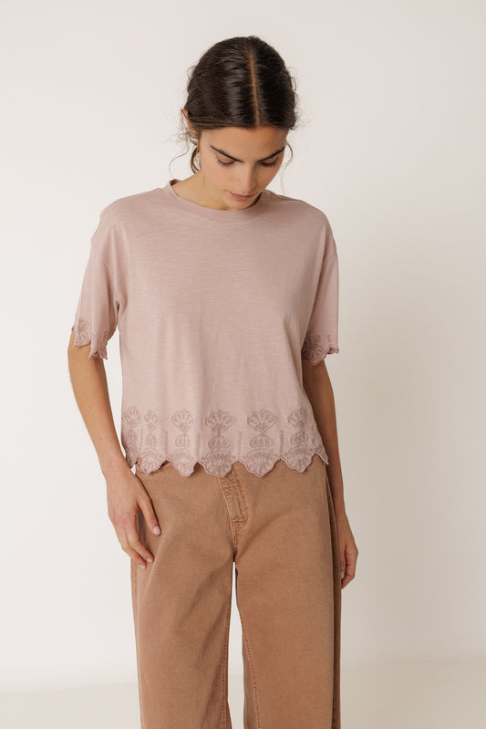 BOXY EMBROIDERED TEE 1
