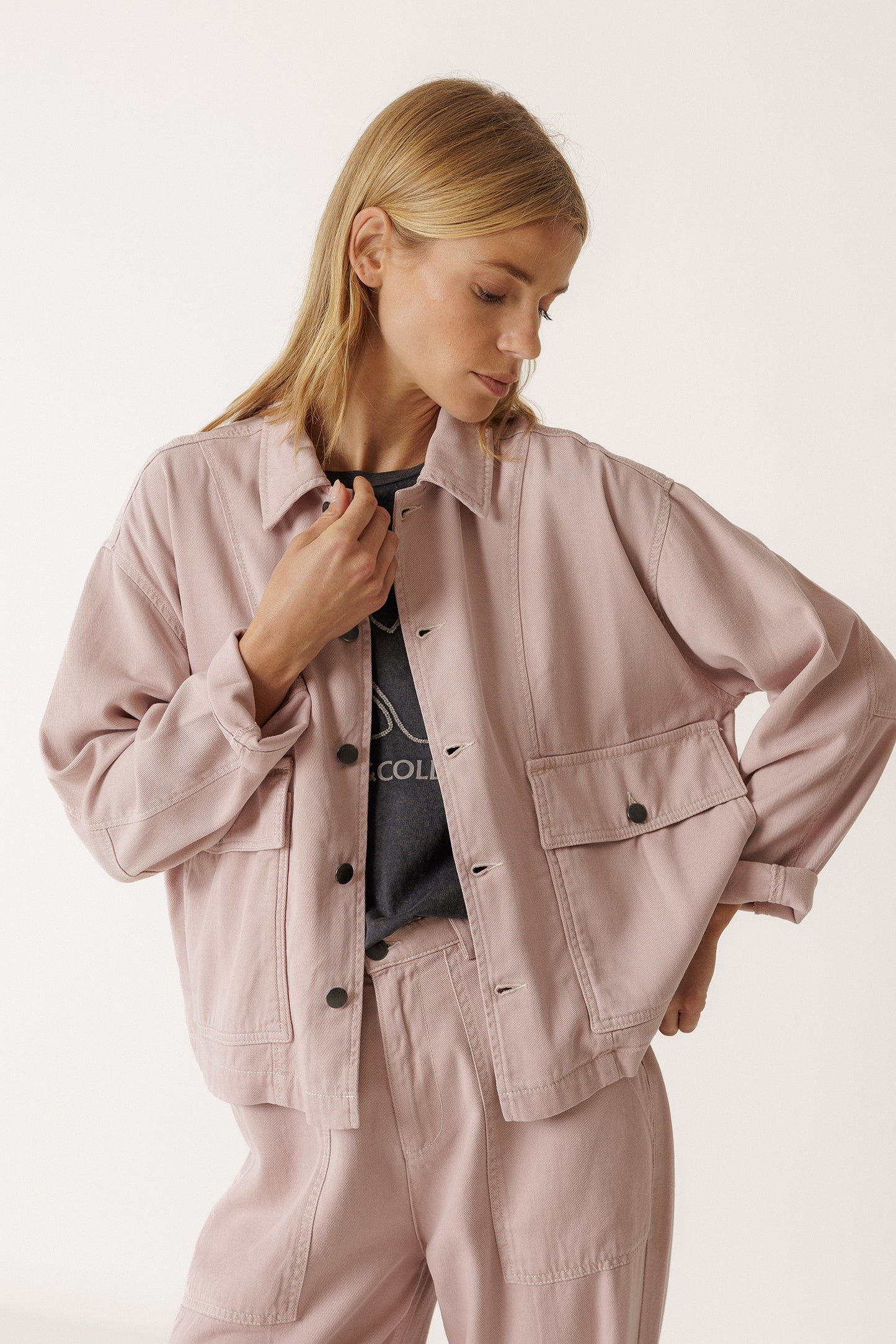 HUNTING JACKET WITH LARGE POCKETS